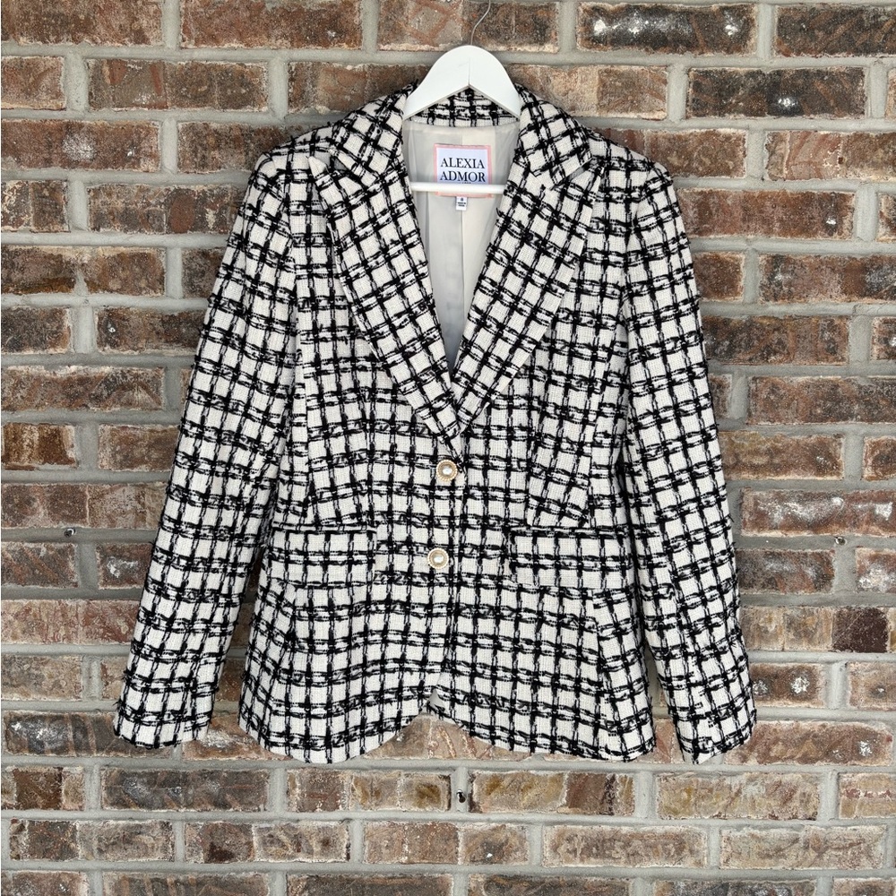 Alexia Admor Tweed Blazer Size 8 Black Ivory Plaid Jacket Gold Buttons